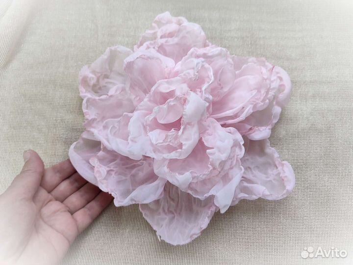 Большая брошь цветок 23 см нежно бледно розовая
