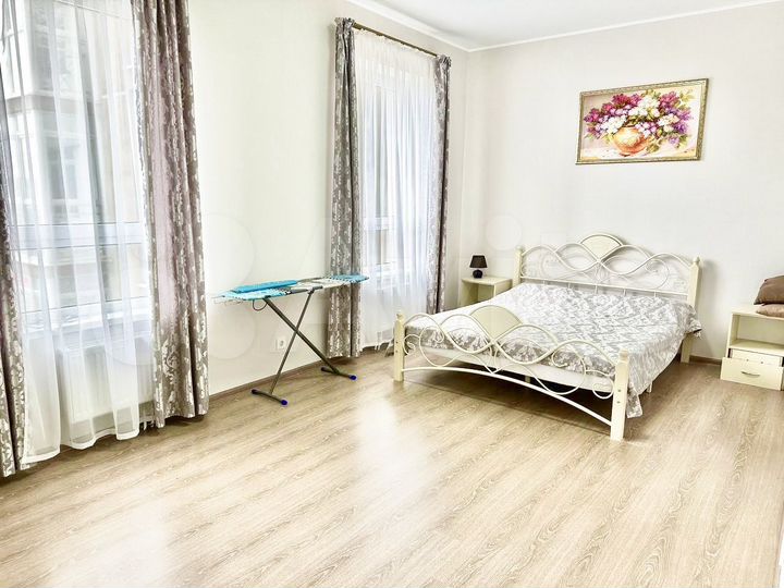 2-к. квартира, 64 м², 3/12 эт.