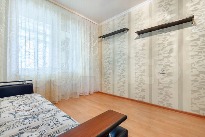 3-к. квартира, 70 м², 1/10 эт.