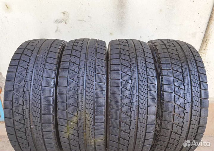 Bridgestone Blizzak VRX 225/45 R18 101W