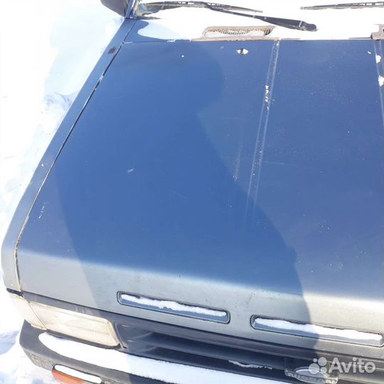 Nissan terrano капот