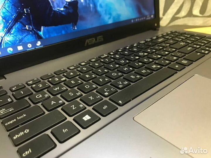 Игровой ноутбук Asus Core i7/2видеокарты/8gb/SSD