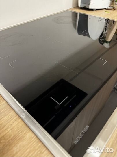 Индукционная варочная панель Haier черный