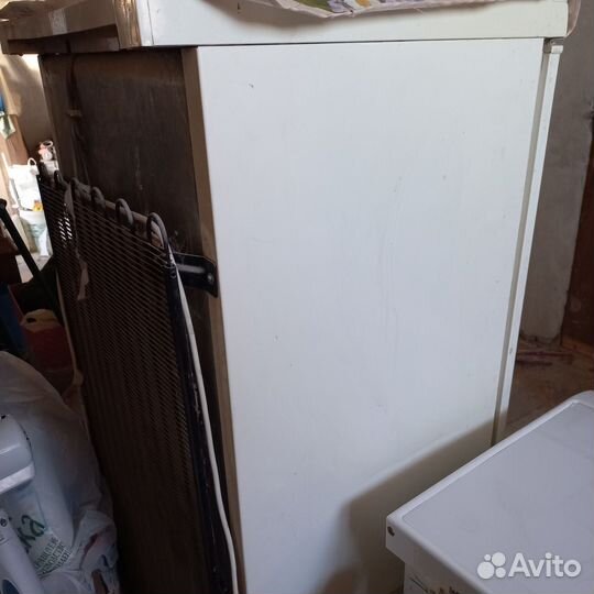 Холодильник бу,snaige