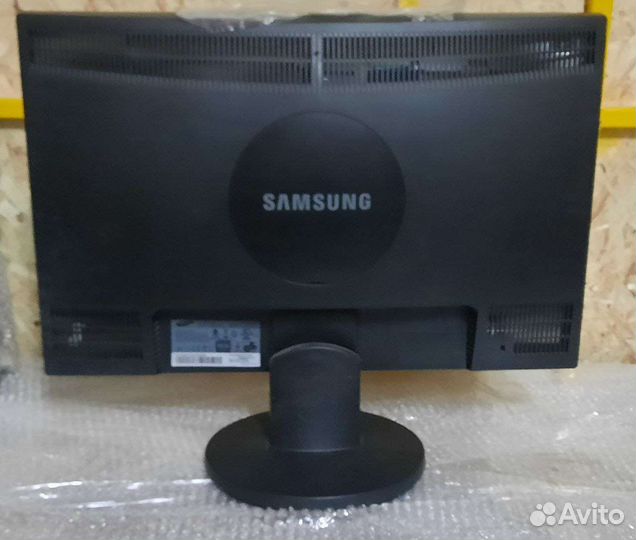 Монитор 24 дюйма Samsung