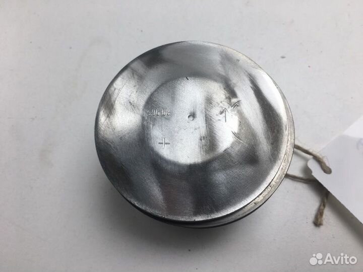 Поршень Audi A6 4B2 AGA 1998