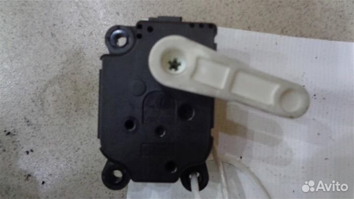 Моторчик заслонки отопителя Land Rover Discovery