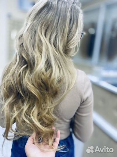 Модель на наращивание волос