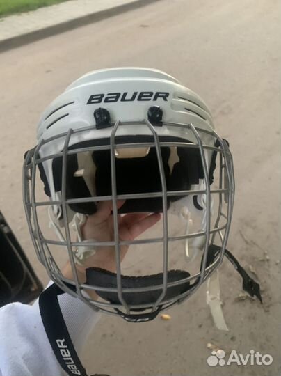 Хоккейный шлем bauer
