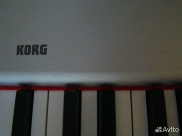 Проф. электропианино korg SP500