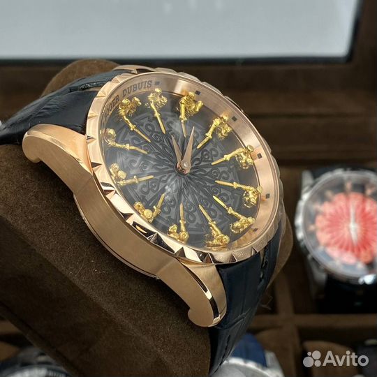 Часы Roger Dubuis