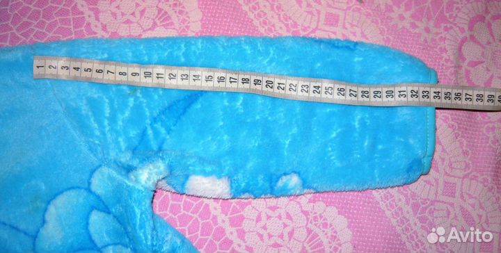 За шоколадку Халат на 3-4 года