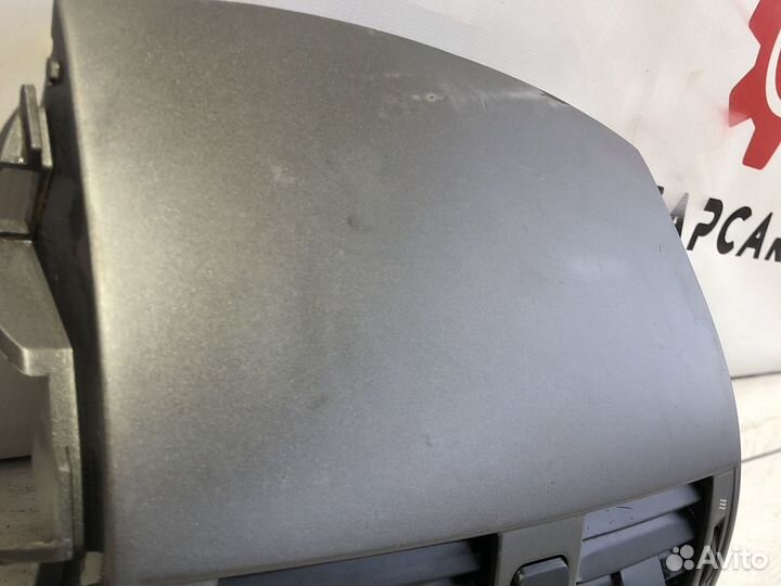 Toyota Corolla 150 Решетка вентиляционная