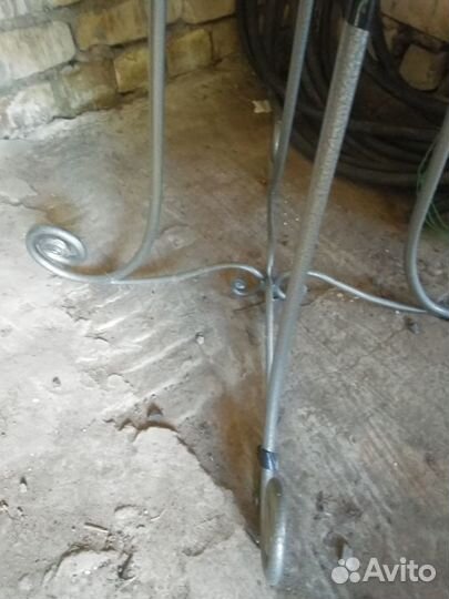 Кованая вешалка