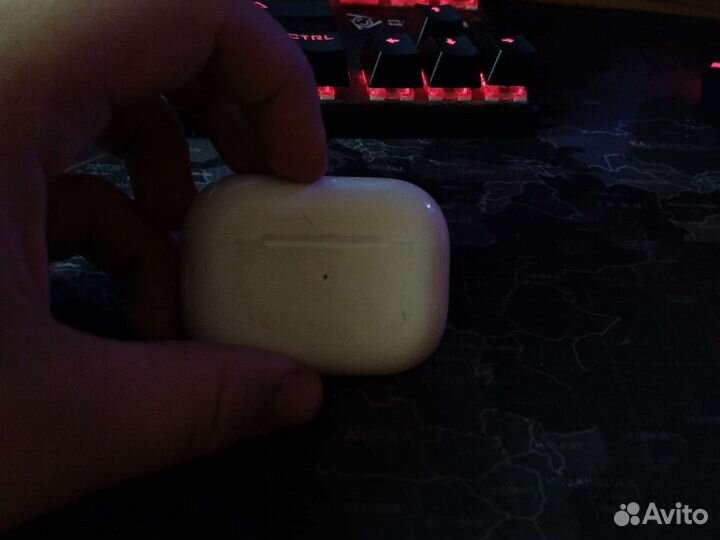 Эйрподс про