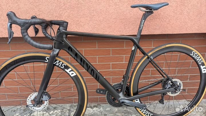 Canyon ultimate CF SL 8 Di2 + DT swiss ARC 1100