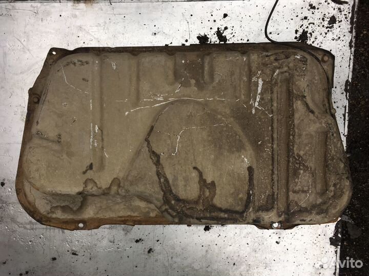 Бензобак Ford Escort