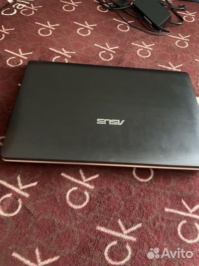 Ноутбук asus