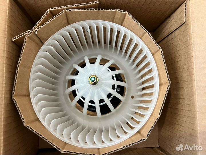 Моторчик печки Рено Логан