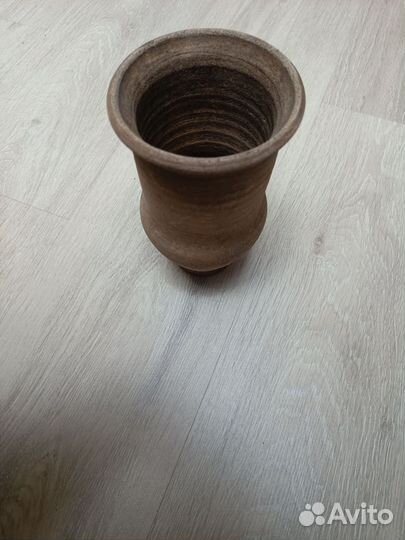 Старинная глиняная крынка