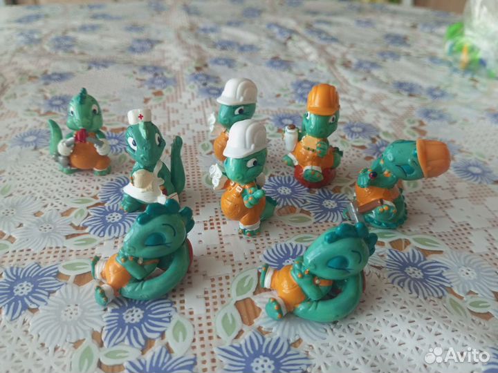 Фигурки из коллекций киндер (kinder)