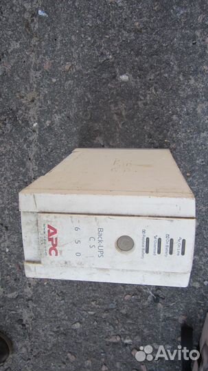 Безперебойный блок питания APC