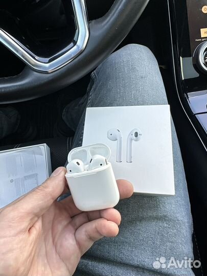Airpods 2 полный комплект. Оригинал