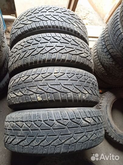 Tigar SUV Ice 215/65 R16