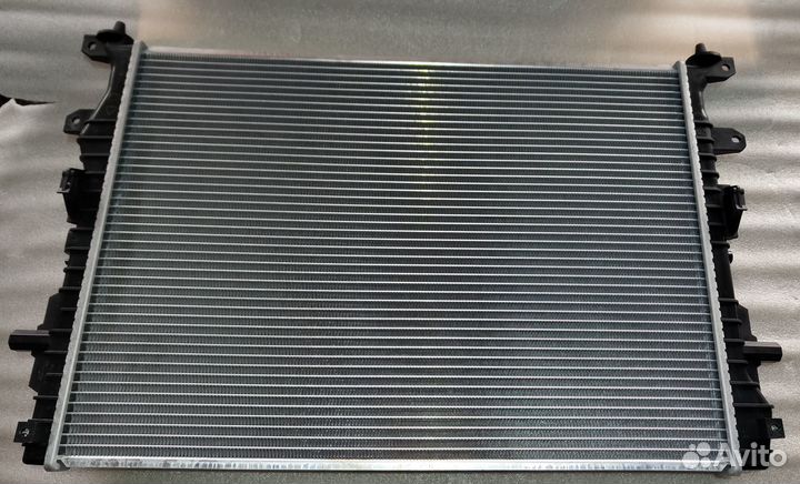 Радиатор охлаждения основной новый Geely Coolray