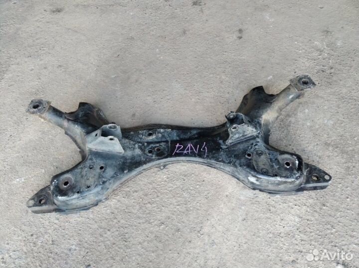 Подрамник передний Toyota Rav4 ACA20 1AZ 2001