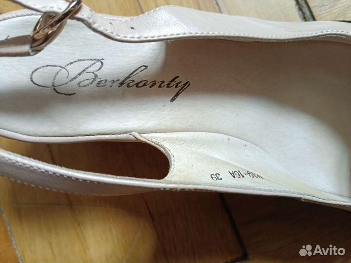 Босоножки кожаные berkonty 39р