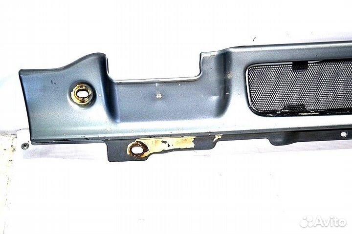 Решетка радиатора, средняя scania P-series (01.04)