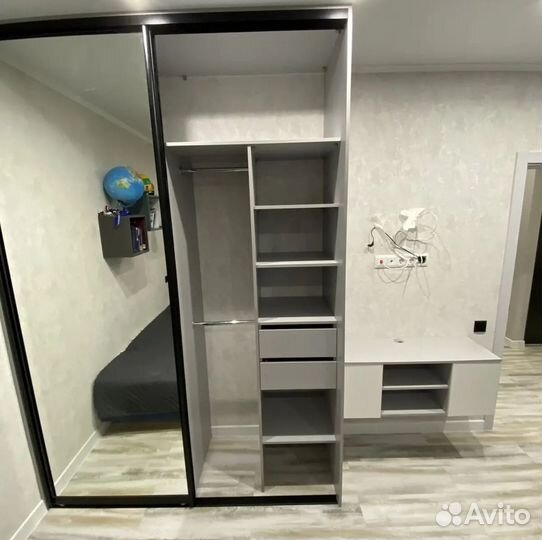 Шкаф стенка