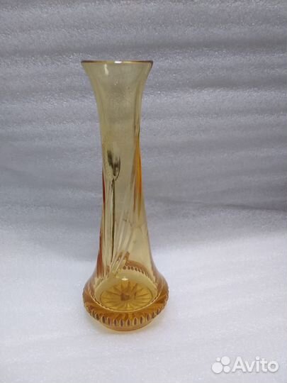 Вазочка для цветов стекло