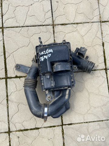 Корпус воздушного фильтра Mazda demio