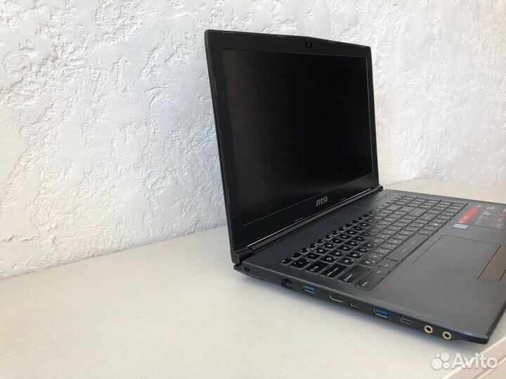 Игровой ноутбук msi GF62 8RE-043