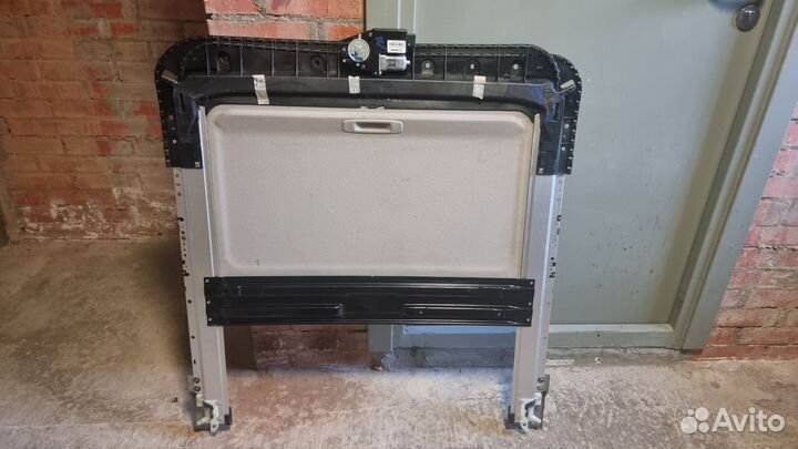 Люк без стекла Mazda