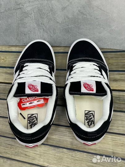 Vans Knu Skool