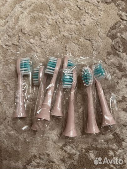 Зубная щетка