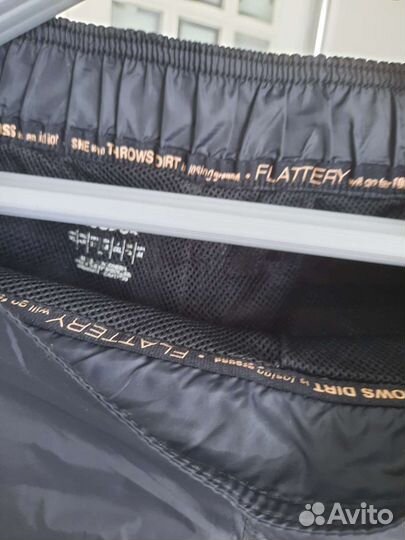 Спортивные брюки