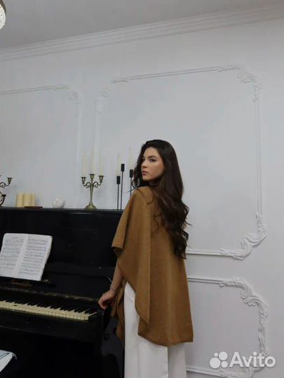 Пальто пончо новое теплое