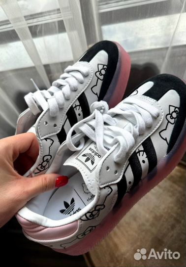 Кроссовки Adidas hello kitty