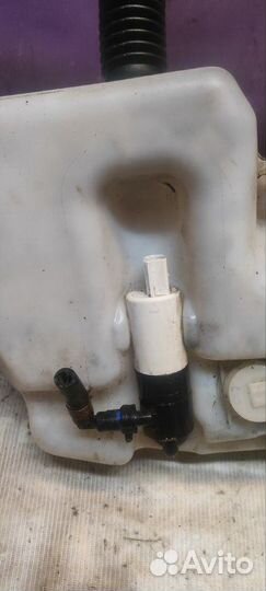 Бачок омывателя Land Rover Discovery 3 276 DT 2007