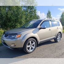 Mitsubishi Outlander 2.4 CVT, 2008, 178 000 км, с пробегом, цена 1 420 000 руб.