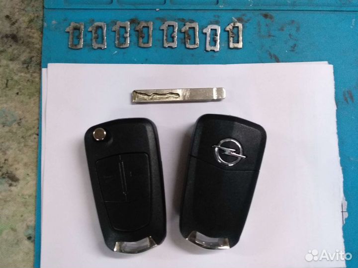 Замок зажигания Опель Астра Н
