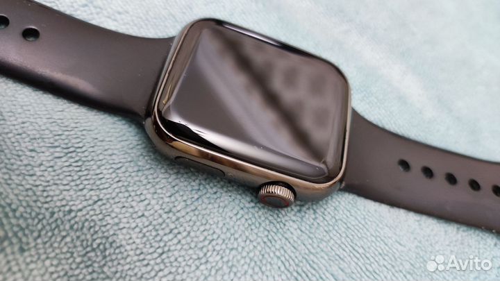 Apple watch series 8