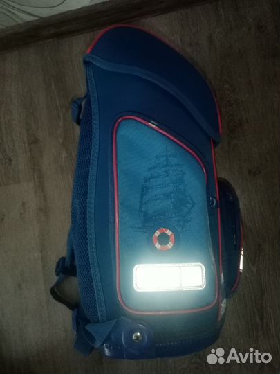 Школьный рюкзак