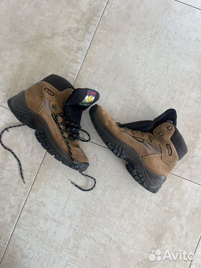 Трекинговые ботинки 41 (27,5 )