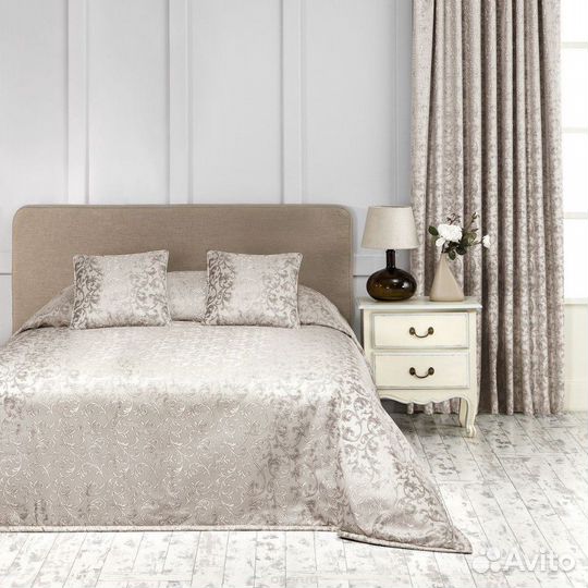 Комплект для кровати: покрывало и 2 подушки