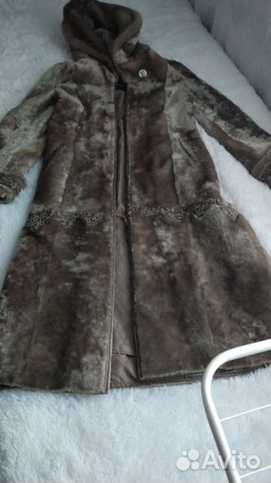 Шуба мутоновая с капюшоном 44 46